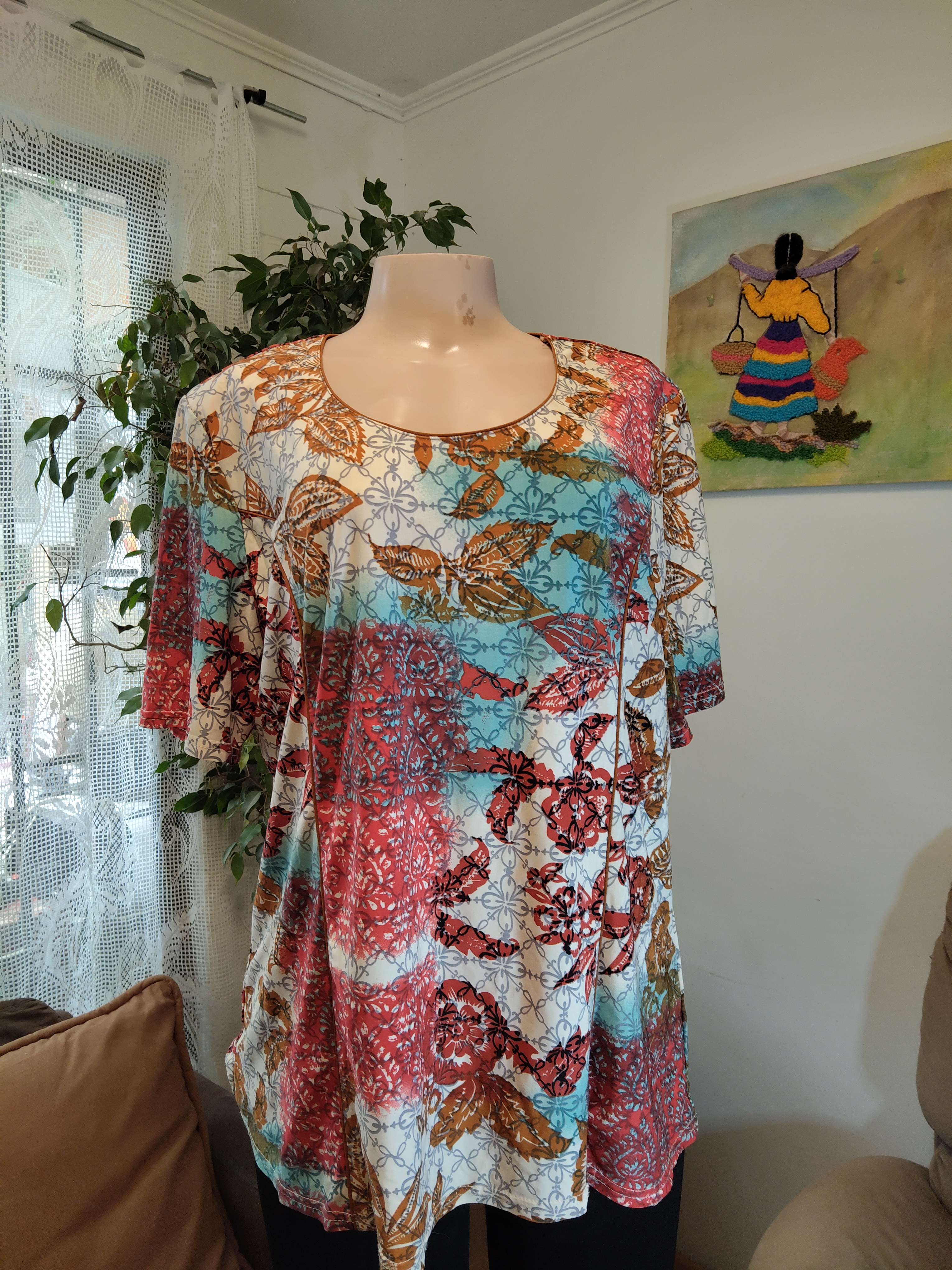 Top manga corta estampado hojas otoñales