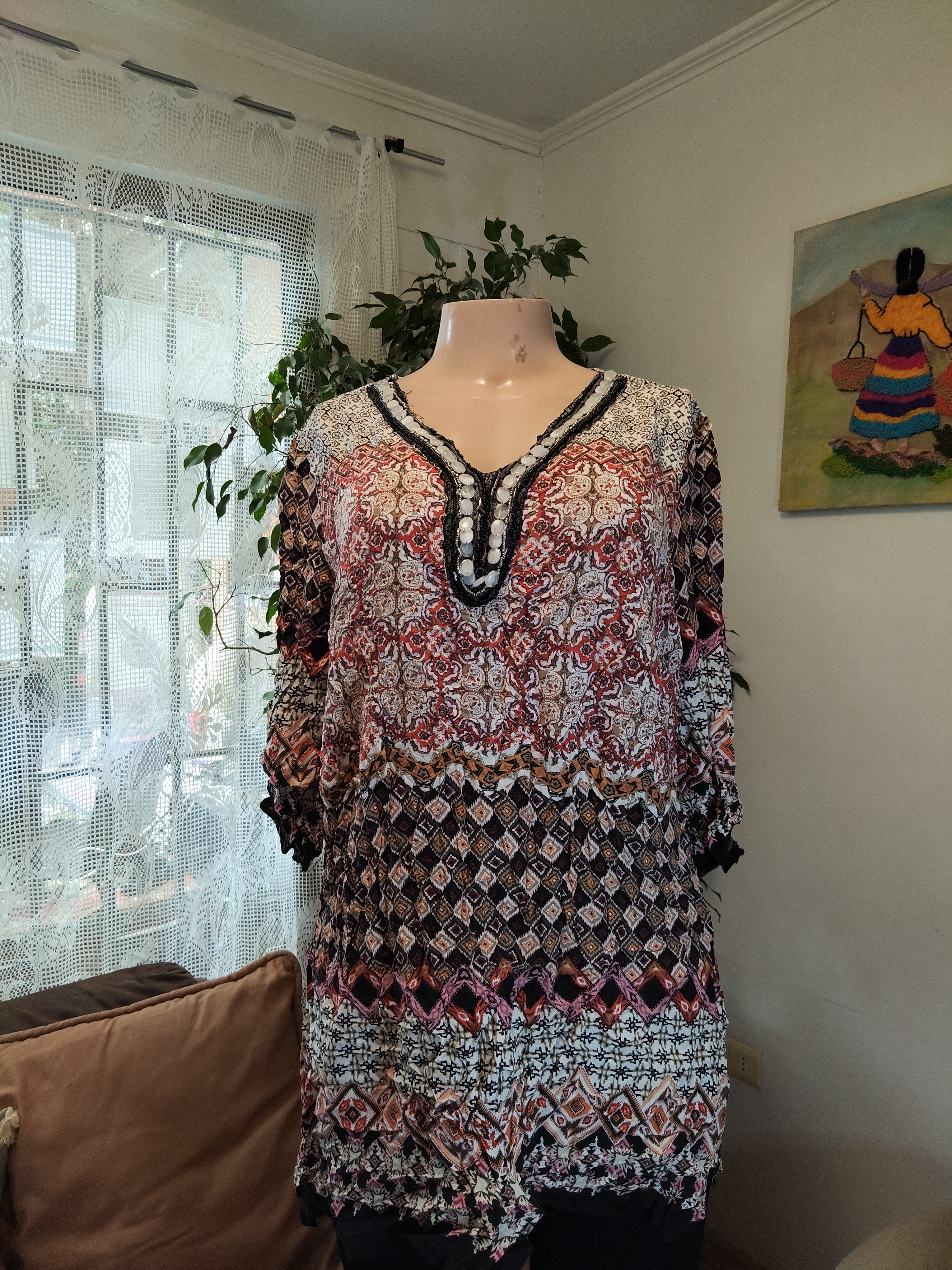 Blusa boho étnica con cuentas