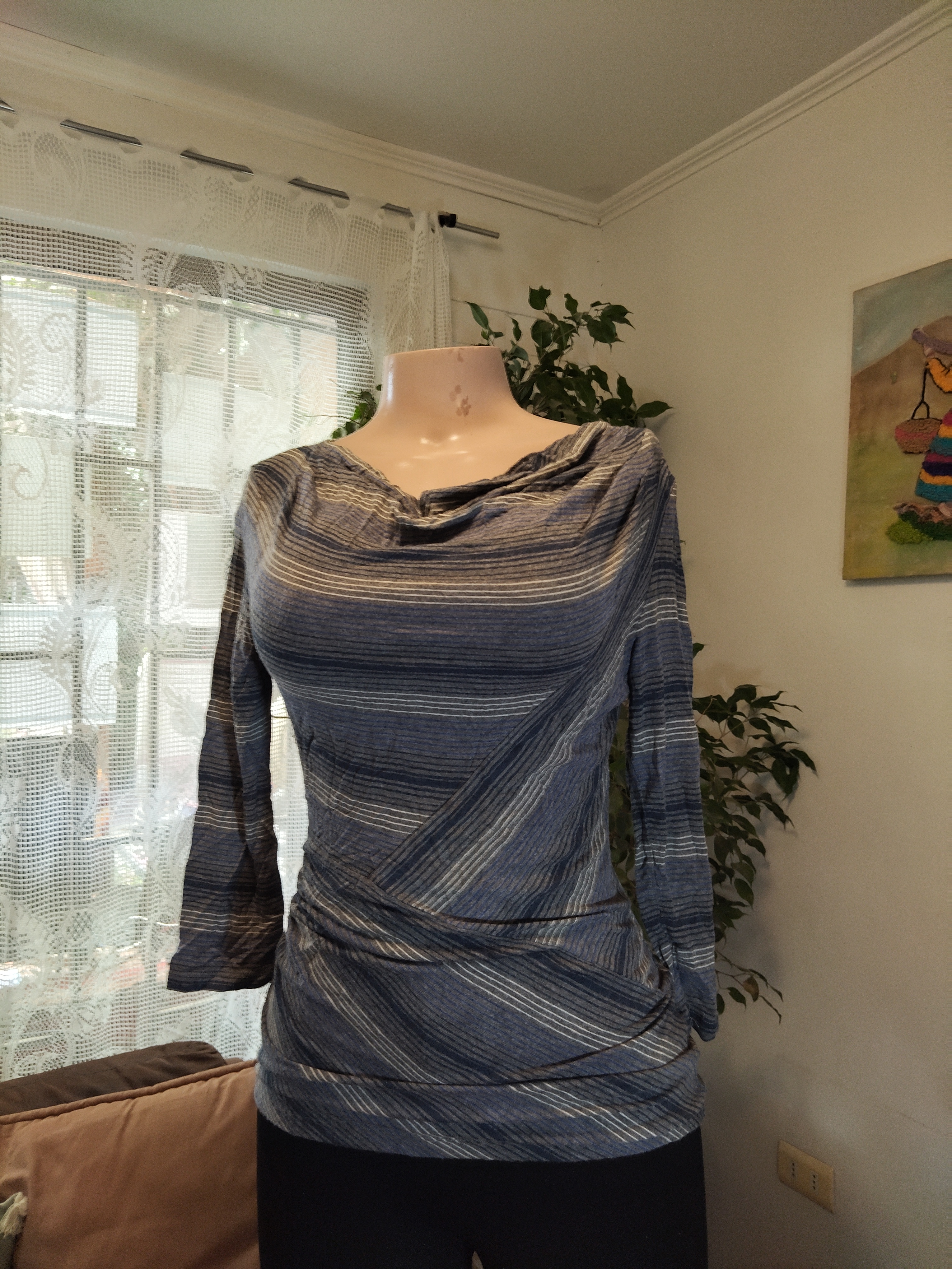 Top azul rayas con escote vuelto