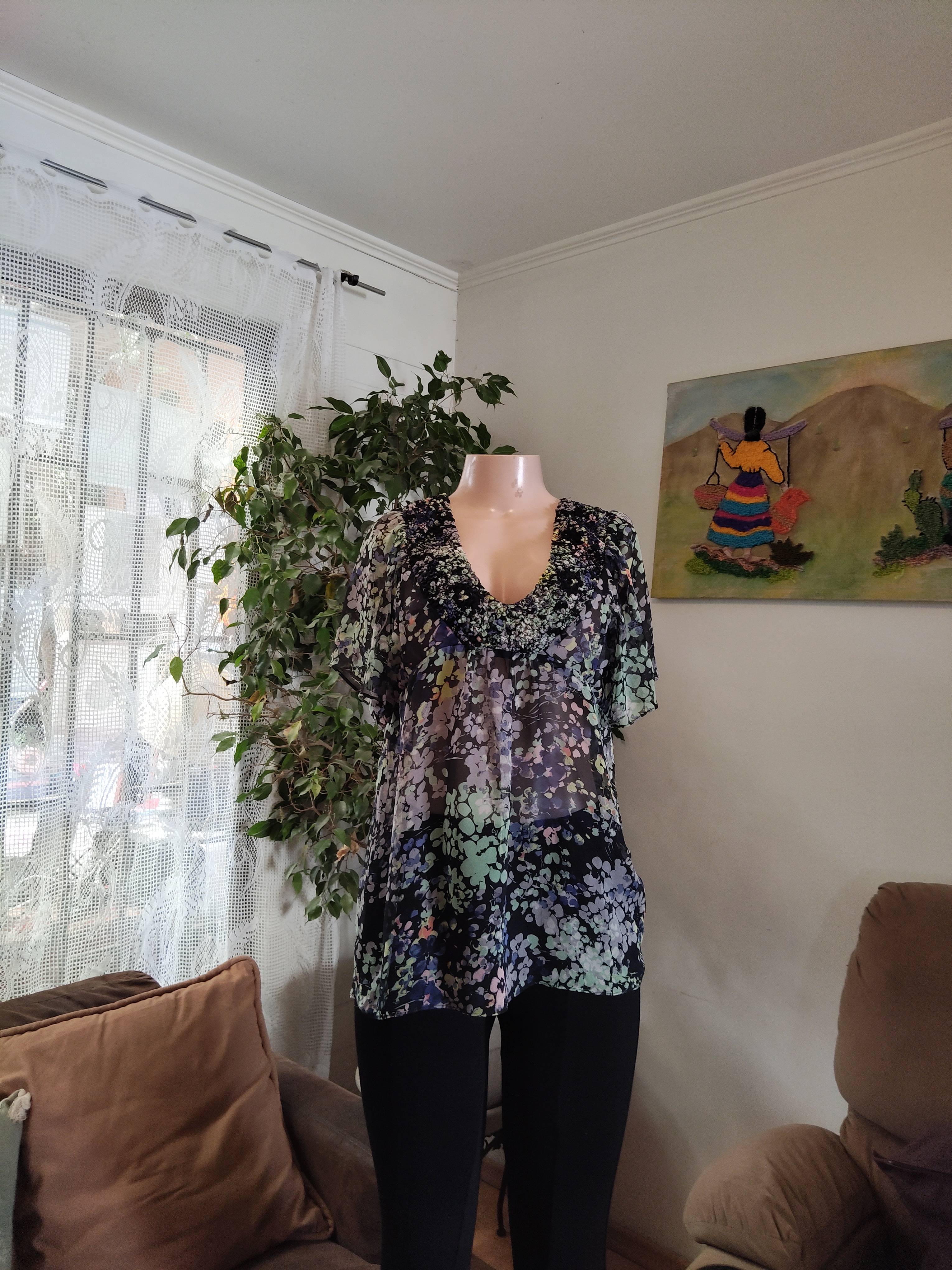 Blusa manga campana flores orientales