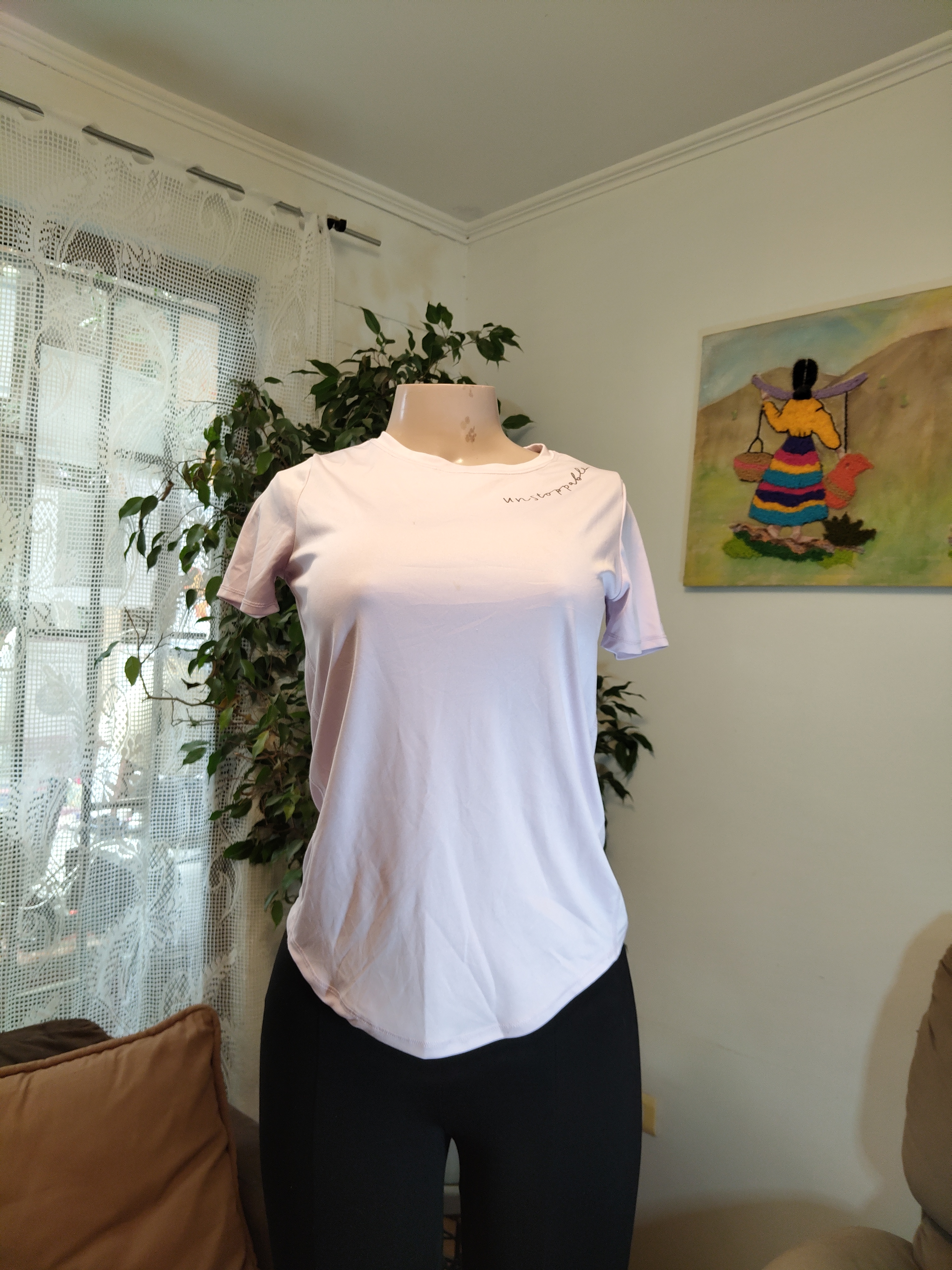 Polera lila Unstoppable manga corta