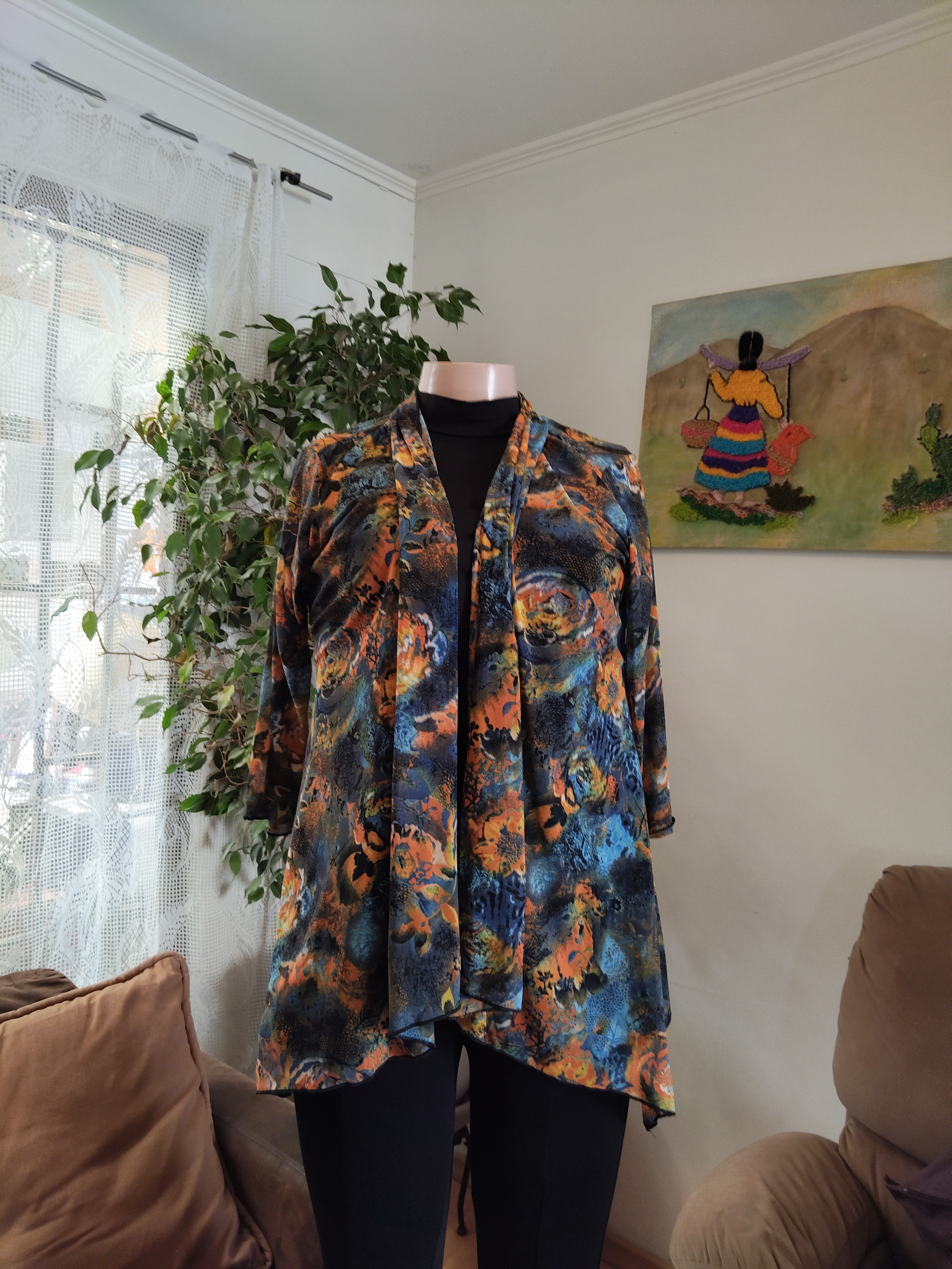 Cárdigan abierto estampado galaxia naranja y azul