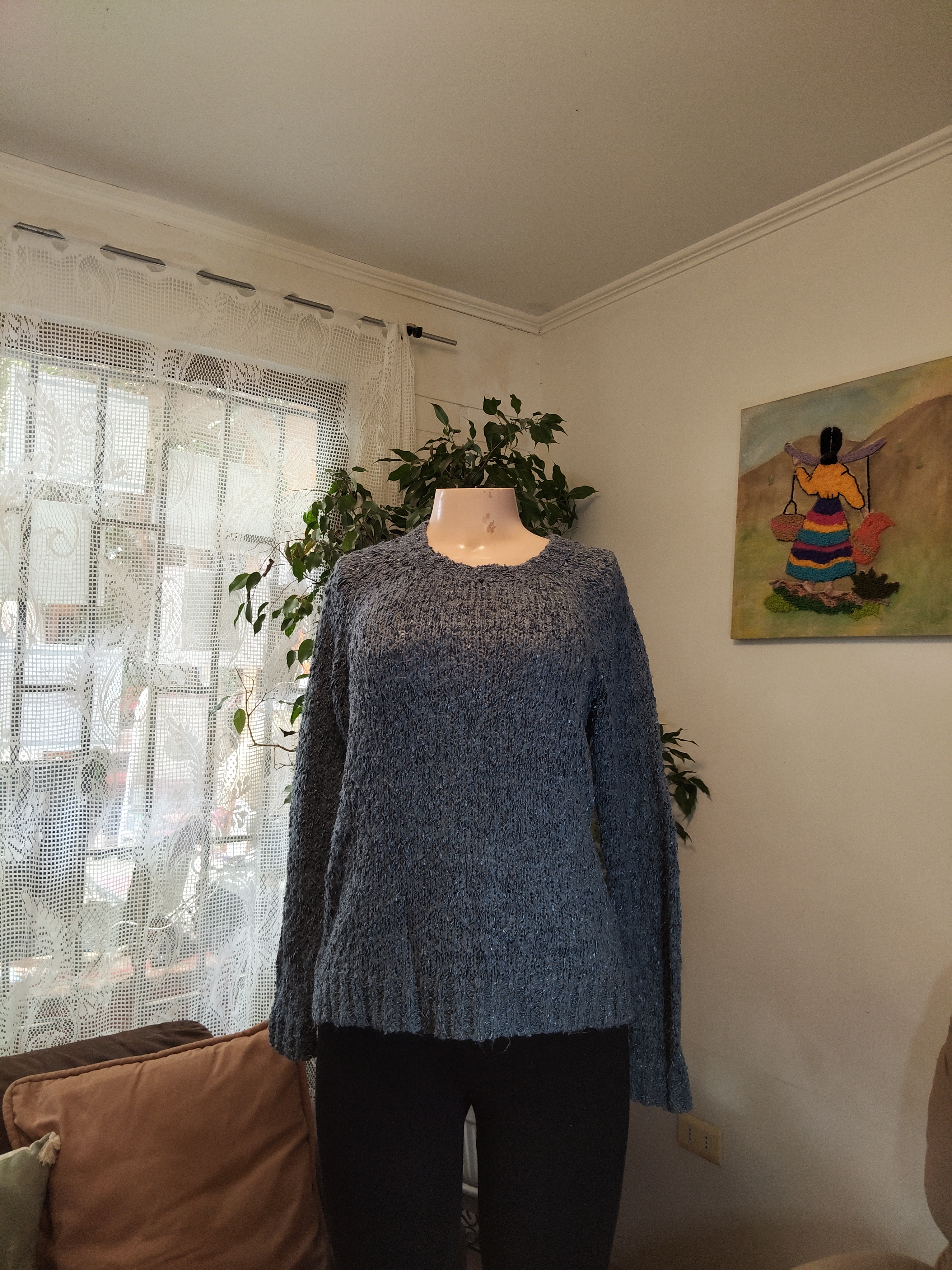 Sweater azul pizarra bouclé manga larga